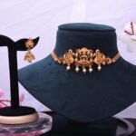 Choker Set With Stones, Pearls And Earrings